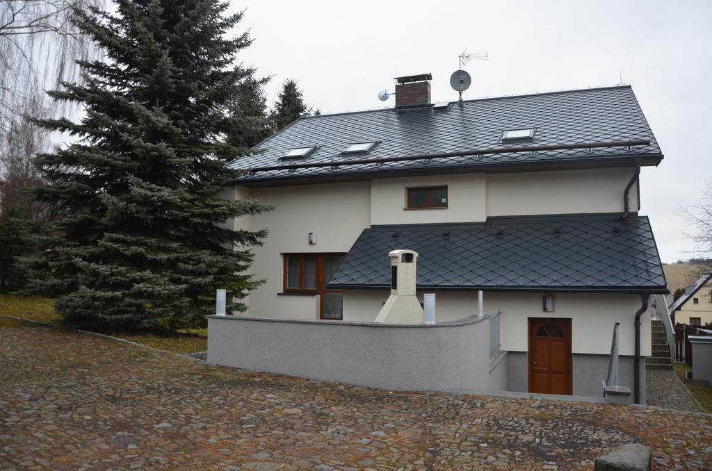 Apartamento Haus Tolstejn Jiřetín pod Jedlovou Exterior foto