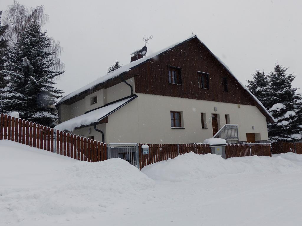 Apartamento Haus Tolstejn Jiřetín pod Jedlovou Exterior foto