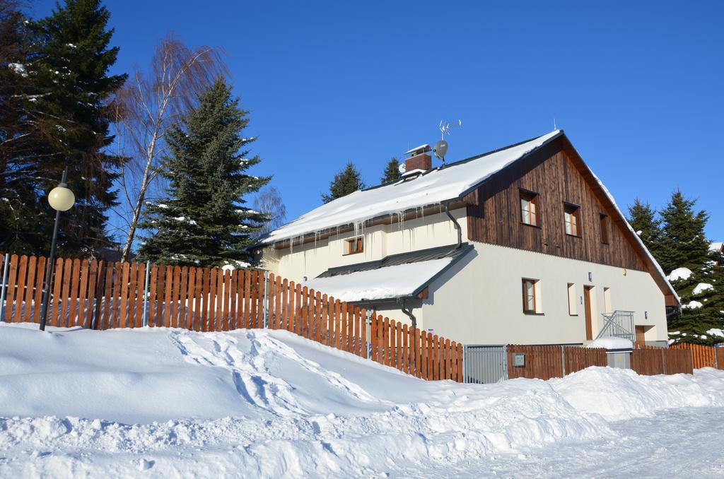 Apartamento Haus Tolstejn Jiřetín pod Jedlovou Exterior foto