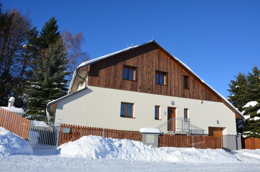 Apartamento Haus Tolstejn Jiřetín pod Jedlovou Exterior foto