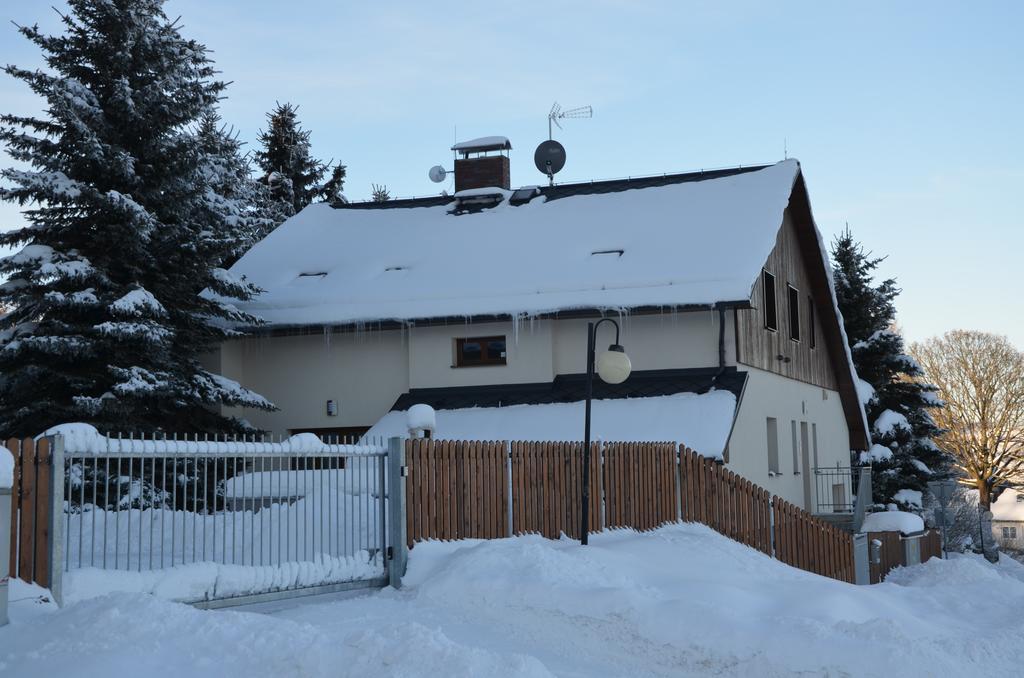 Apartamento Haus Tolstejn Jiřetín pod Jedlovou Exterior foto