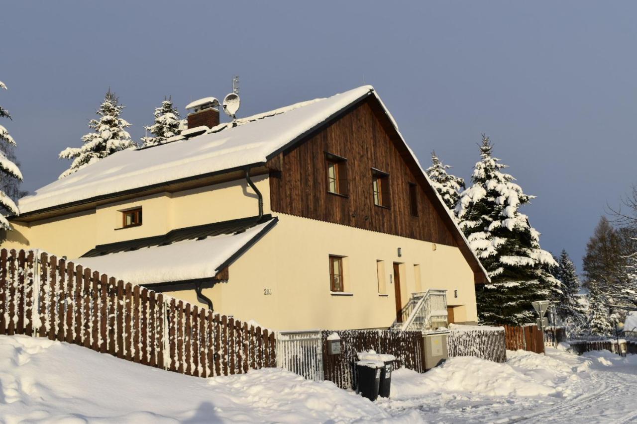 Apartamento Haus Tolstejn Jiřetín pod Jedlovou Exterior foto