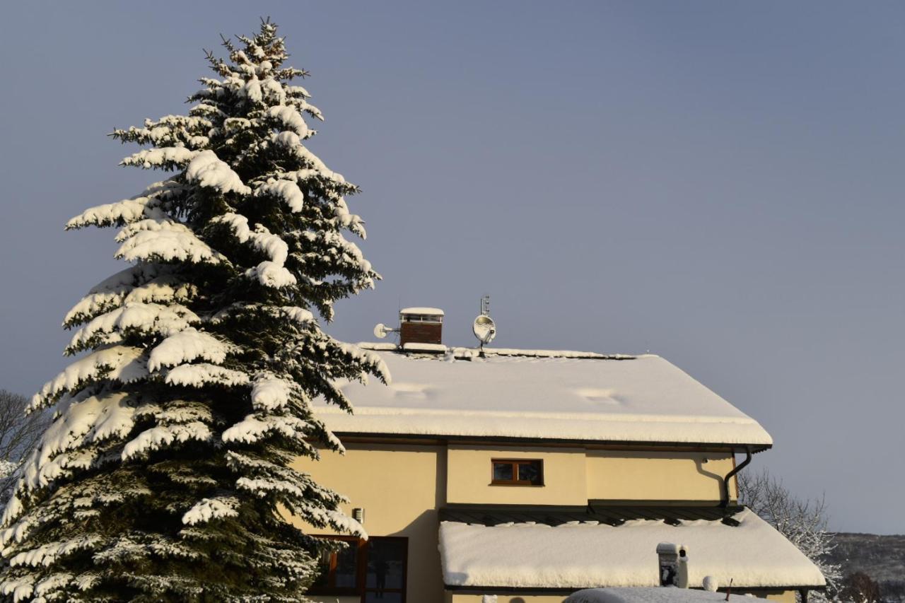 Apartamento Haus Tolstejn Jiřetín pod Jedlovou Exterior foto